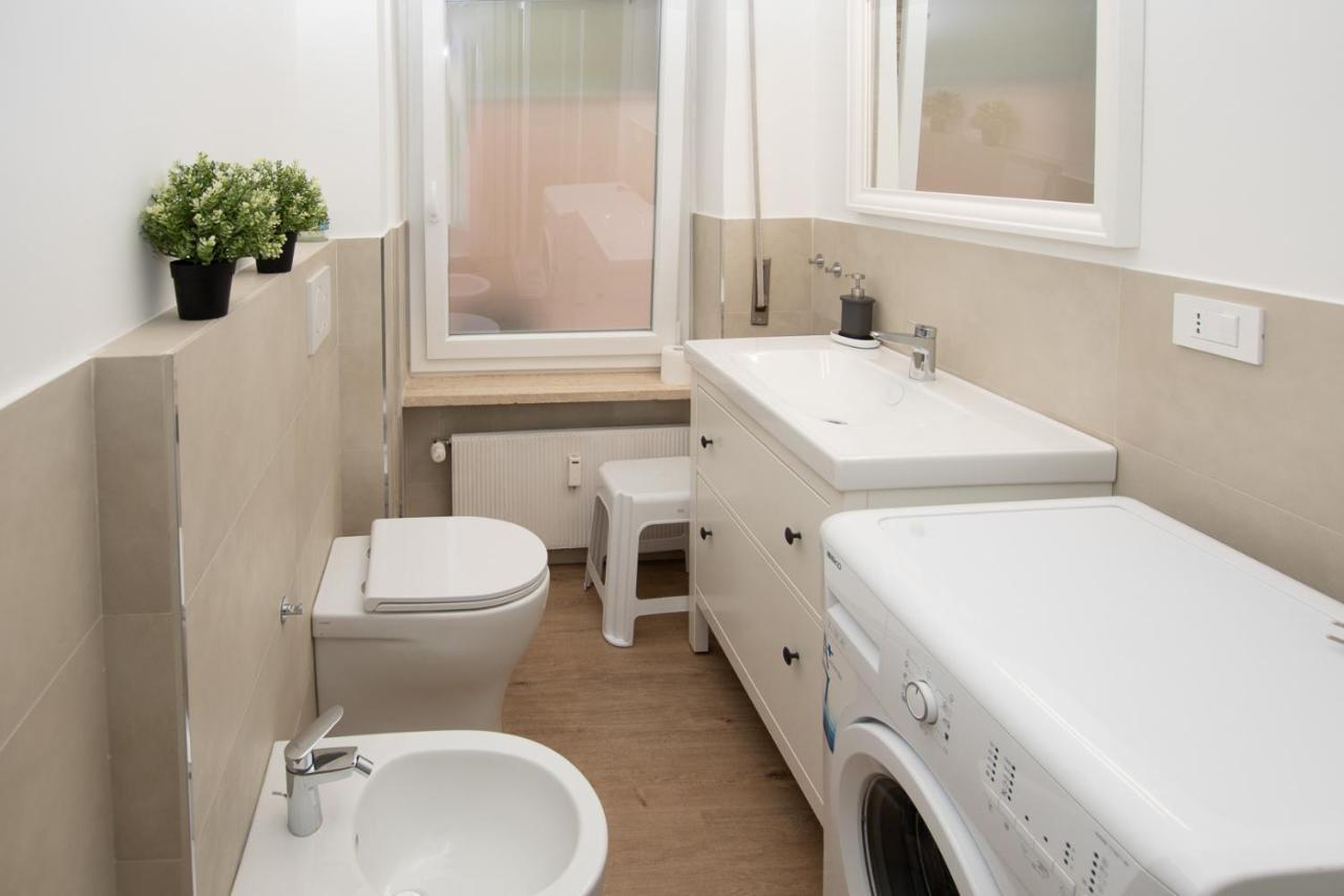 Di 65 Mq. A 50 Metri Dal Mare Apartment